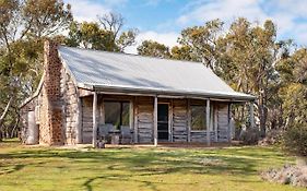 Grampians Pioneer Cottages